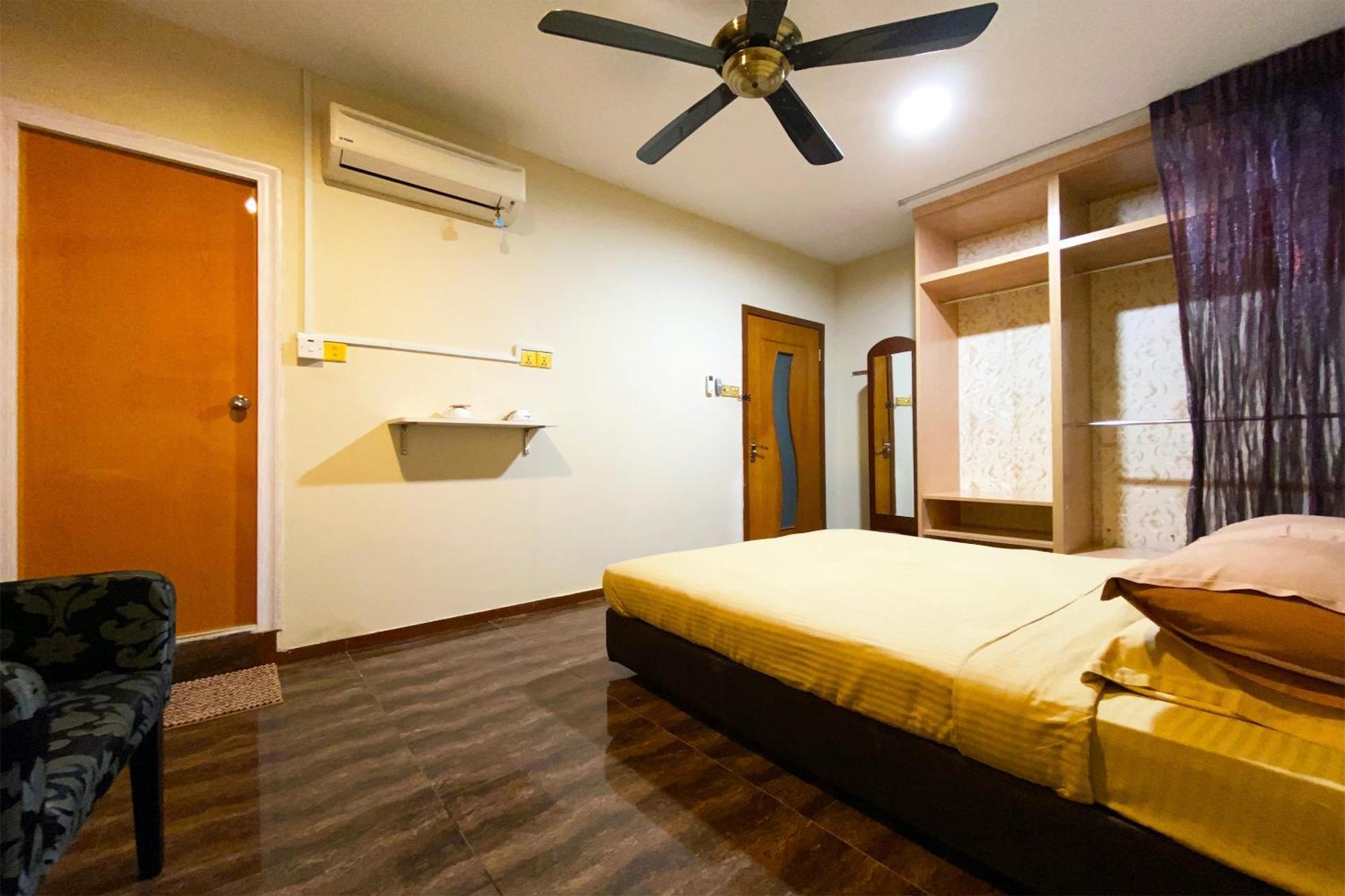 Spot On 89858 Rebecca'S Homes Kota Kinabalu Eksteriør billede